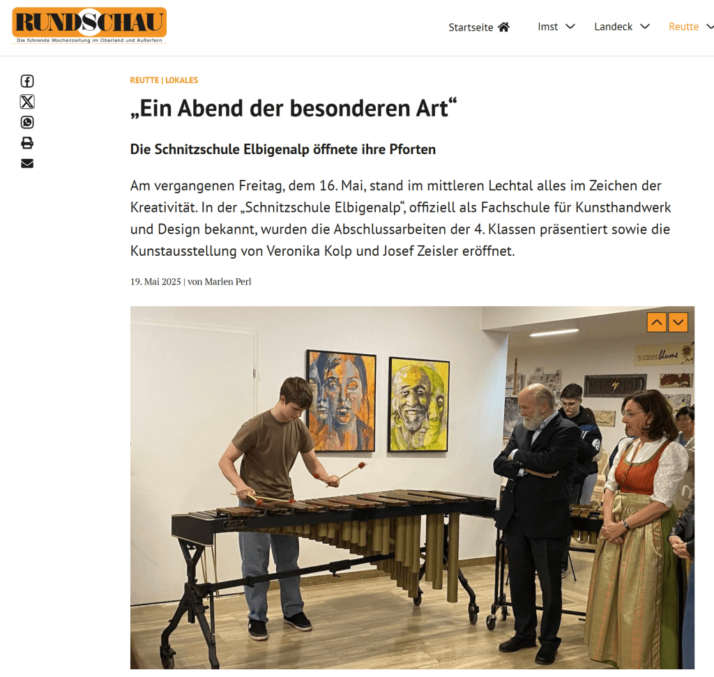 Wohl kaum eine andere Bildungseinrichtung im Außerfern bietet eine solche Vielfalt an kreativem Schaffen wie die 1835 durch Anton Falger gegründete ehemalige Zeichenschule. Die seit 1951 unter dem Namen „Schnitzschule Elbigenalp“ bekannte Ausbildungsstätte ermöglicht Kunstinteressierten eine vierjährige Fachausbildung in zwei wählbaren Ausbildungszweigen: Der traditionellen Bildhauerei sowie seit 1989 auch im Berufsfeld Malen, Vergolden und Schriftdesign.

PRÄSENTATION DER ABSCHLUSSARBEITEN. Jedes Jahr – so auch heuer – lädt die Privatschule zu einem „Abend der besonderen Art“ ein, der um 17.30 Uhr mit begrüßenden Worten von Direktor Bernhard Strolz eröffnet wurde. Trotz der Tatsache, dass ein solches Abschlussprojekt laut den Neuerungen der Prüfungsordnung durch das Bundesministerium nicht mehr vorgesehen war, entschieden sich der Lehrkörper sowie auch die Schülerschaft dafür, diese lehrreiche Tradition beizubehalten. Dafür waren allerdings einige Änderungen hinsichtlich der vorgegebenen Kriterien sowie der Bewertung notwendig. Das festgelegte Thema „Zeit – Geschichte“ wurde von den jungen Erwachsenen individuell in ihren Werken umgesetzt – etwa von der Darstellung des traditionellen Almabtriebes über Werke mit mythologischem sowie historischem Fokus, der Darstellung von Vergänglichkeit in Form von Liebe, Gesundheit, Alter und Zeit, bis hin zu umwelt- sowie globalisierungskritischen Interpretationen. Schick gekleidet und bestens vorbereitet führten die 14 Jungkünstler ihre aufwändig gestalteten Arbeiten vor und ließen die zahlreich erschienenen Familienangehörigen am Ideenfindungs- sowie Schöpfungsprozess, den angewandten Techniken und an den Hintergründen der Werke teilhaben. Die Verteidigung des Projektes vor einer aus Teilen des Lehrkörpers bestehenden Fachjury sowie die anschließende Bewertung fanden bereits eine Woche zuvor statt.

VERNISSAGE. Das zweite Highlight des Abends stellte die Eröffnung der Vernissage der namhaften Künstler Veronika Kolp und Josef Zeisler dar. Die von den „Gebrüdern Dengel“ musikalisch umrahmte Veranstaltung begann – nach ersten Gruß – sowie Dankesworten an die zahlreich erschienenen (Ehren-)Gäste durch Direktor Bernhard Strolz – mit der persönlichen Vorstellung der beiden Schöpfer, wobei deren Werdegänge beschrieben und größere Meilensteine der beeindruckenden künstlerischen Lebenslaufbahnen akzentuiert wurden:

VERONIKA KOLP. Die 1969 in Mils geborene Künstlerin legte durch den Besuch der HTL für angewandte Malerei in Innsbruck bereits in jungen Jahren die Grundlage für ihren fortan kreativ geprägten Berufsweg. Die Fachschule für Kunsthandwerk und Design blieb ihr dabei nicht fremd. Als Vergolder- und Straffierer- sowie Maler-Meisterin war sie hier, vor rund dreißig Jahren, als Lehrerin tätig. Nach ihrer jahrelangen Beschäftigung als Pädagogin – vor allem als Restauratorin – entschied sie sich 2009 dafür, auch als Künstlerin zu arbeiten. Ihre Werke konnten bislang in verschiedenen Einzel- sowie Gruppenausstellungen im In- und Ausland bewundert werden, bis zum 28. Mai finden sich Veronika Kolps aktuellen Portraits, die vor allem die Gleichzeitigkeit sowie die unterschiedlichen Facetten von Menschen thematisieren, auch in der Privatschule in Elbigenalp – ein Besuch lohnt sich.

JOSEF ZEISLER. Als „Vater des Tiroler Krippenwesens“ sowie eine „wichtige Persönlichkeit der fünften Jahreszeit“, der Fasnacht, wird Künstler Josef Zeisler von seinem ehemaligen Schüler sowie mittlerweile Fachlehrer in Elbigenalp, Hanspeter Prandstätter, vorgestellt. Zeisler schloss 1966 die Gewerbeschule für Holz- und Steinbildhauerei (heutige HTL) in Innsbruck ab. Im Anschluss absolvierte er ein Ferialpraktikum bei Hans Falkner in Axams, wo er einige Jahre tätig war, bis er sich – nach zwei Jahren bei der Militärmusik in Innsbruck – für eine Karriere als freischaffender Künstler entschied. Von 1976 bis zu seiner Pensionierung 2003 prägte er mit seiner besonnenen Art sowie seinem Reichtum an Wissen und Erfahrung unzählige Nachwuchskünstler an der HTL Innsbruck als Lehrer für Holzbildhauerei. Auch Zeislers aufwändig gestaltete Kunstwerke können aktuell noch in Elbigenalp bewundert werden.

LANGE NACHT DES KUNSTHANDWERKS. Im Anschluss an die Programmpunkte sowie die Besichtigung der Ausstellung bot sich den Besuchern in den beiden Gebäuden der Schnitzschule die Möglichkeit, den jungen Künstlern bei ihrer kreativen Schaffensarbeit über die Schulter zu blicken und Fragen zu stellen. Bei einem vielseitigen kulinarischen Angebot der hauseigenen Küche konnten sich die Besucher stärken und den gelungenen Abend ausklingen lassen.